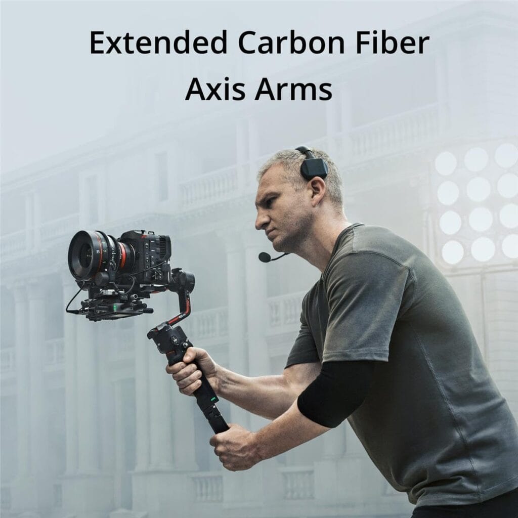 Gimbal DJI RS 3 Pro utilizado en mano