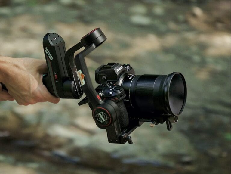 Nikon Z6 II montada en Gimbal